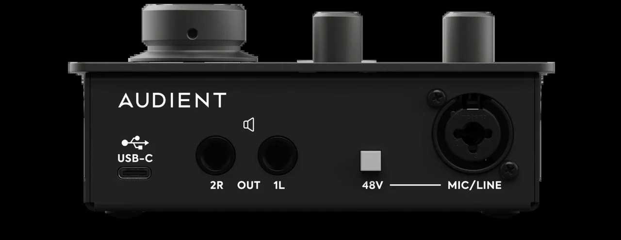 Vista posteriore nella fotografia ufficiale: Audient iD4 MKII