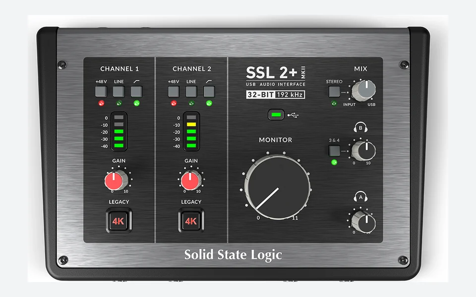 SSL 2+ MKII vista dall’alto con ingressi e controlli